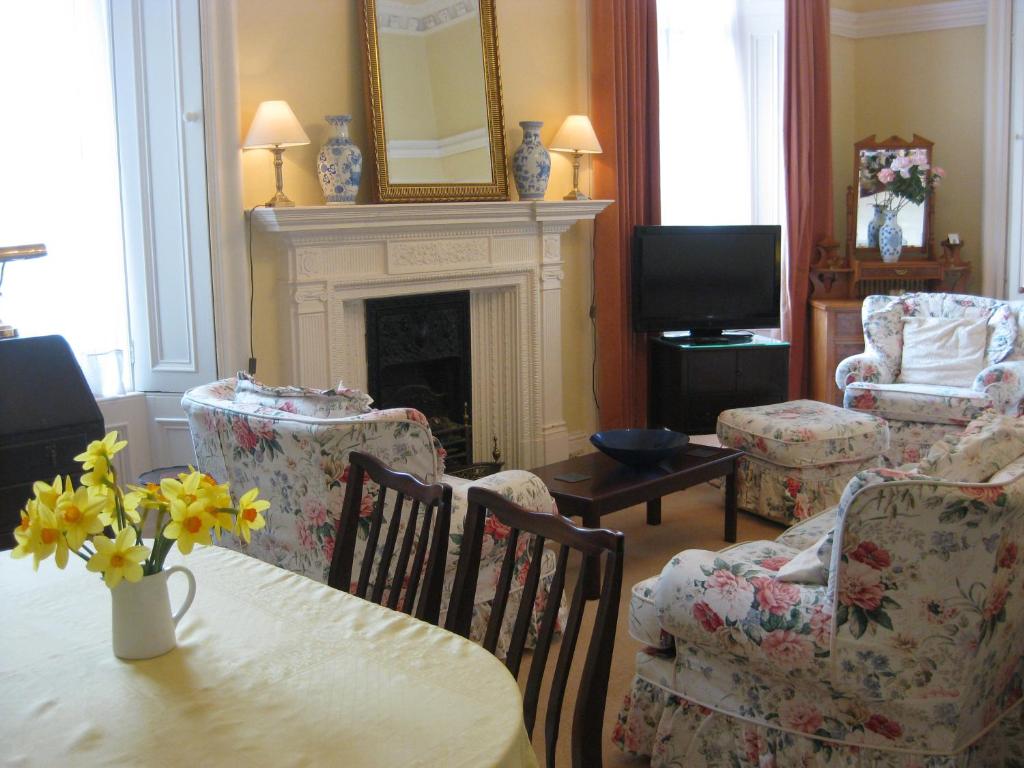 Newhall room 2