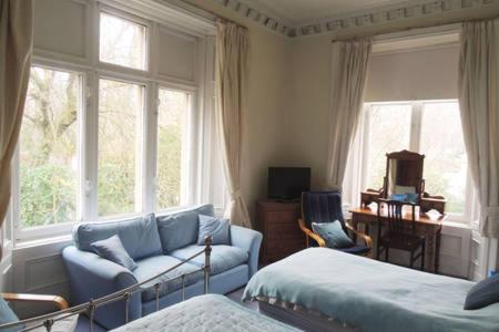 Newhall room 5
