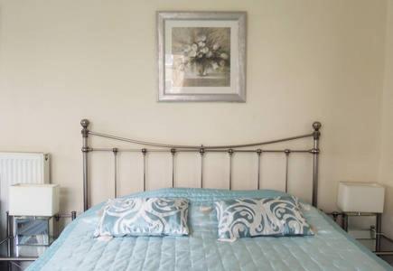 Newhall room 6